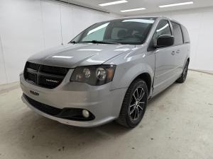 2017 Dodge Grand Caravan SXT - Image 1