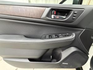 Miniature 9 Subaru Outback 3.6R Limited 2017