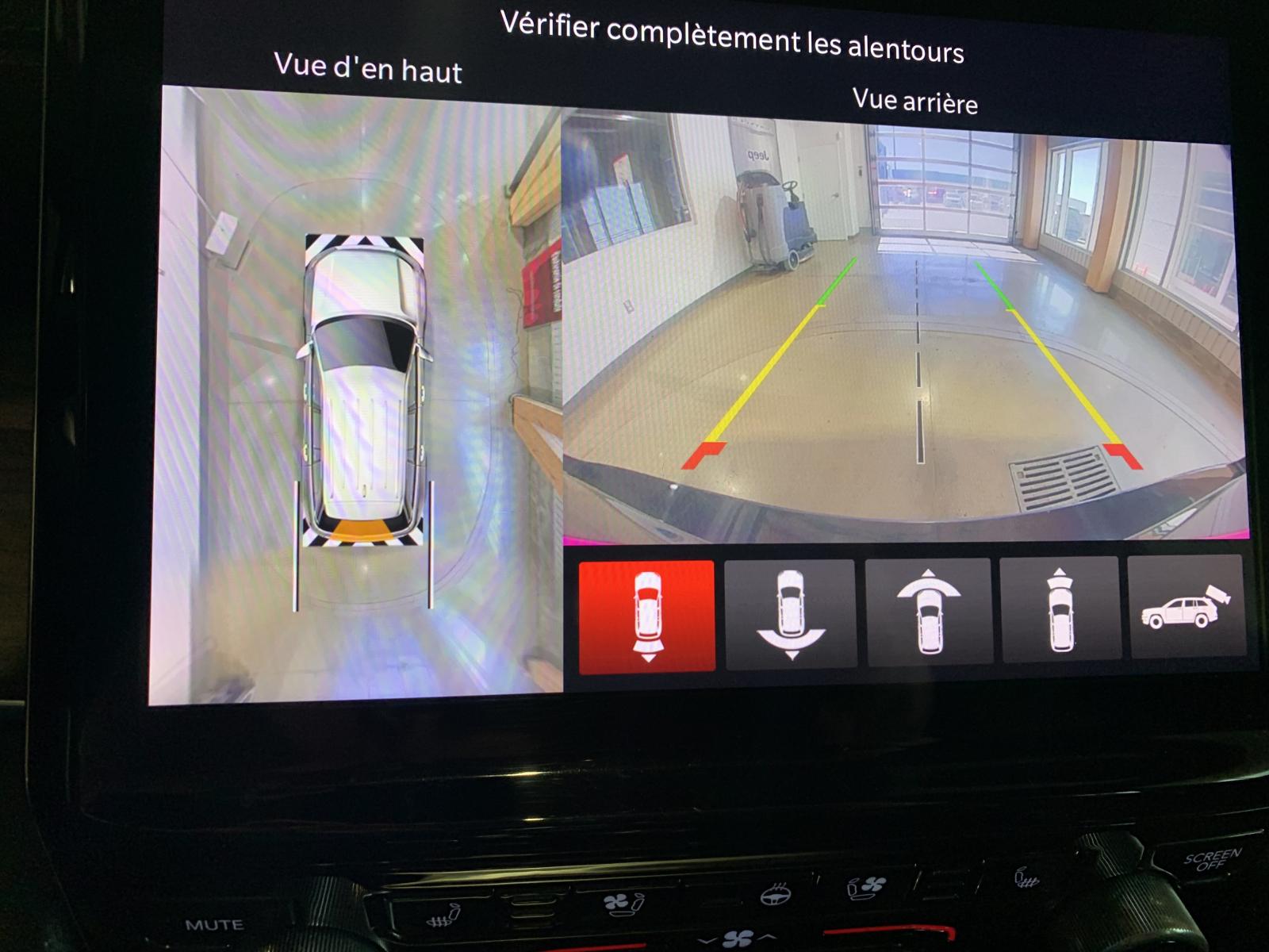 Jeep Grand Cherokee L Summit 2021 — photo 3