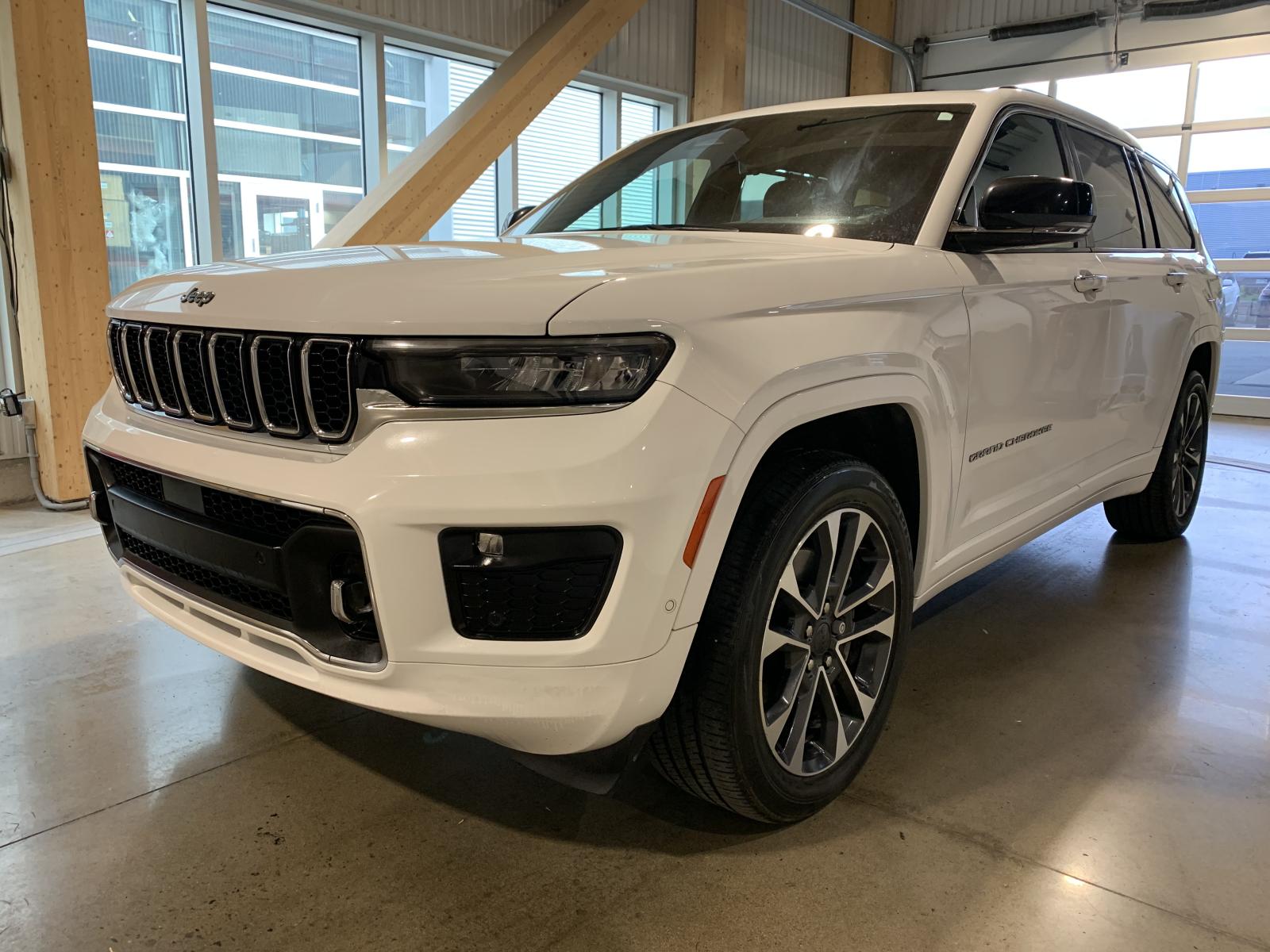 Jeep Grand Cherokee L Overland 2021