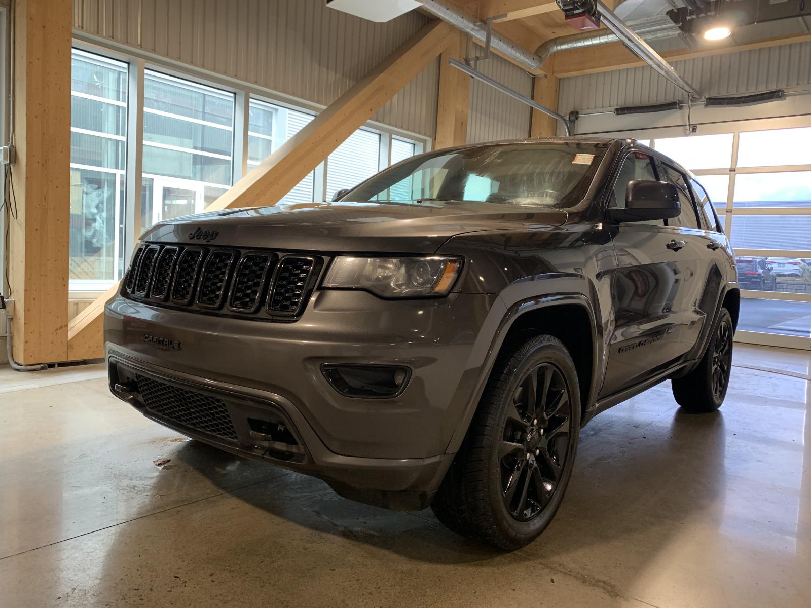 Jeep Grand Cherokee Altitude 2021