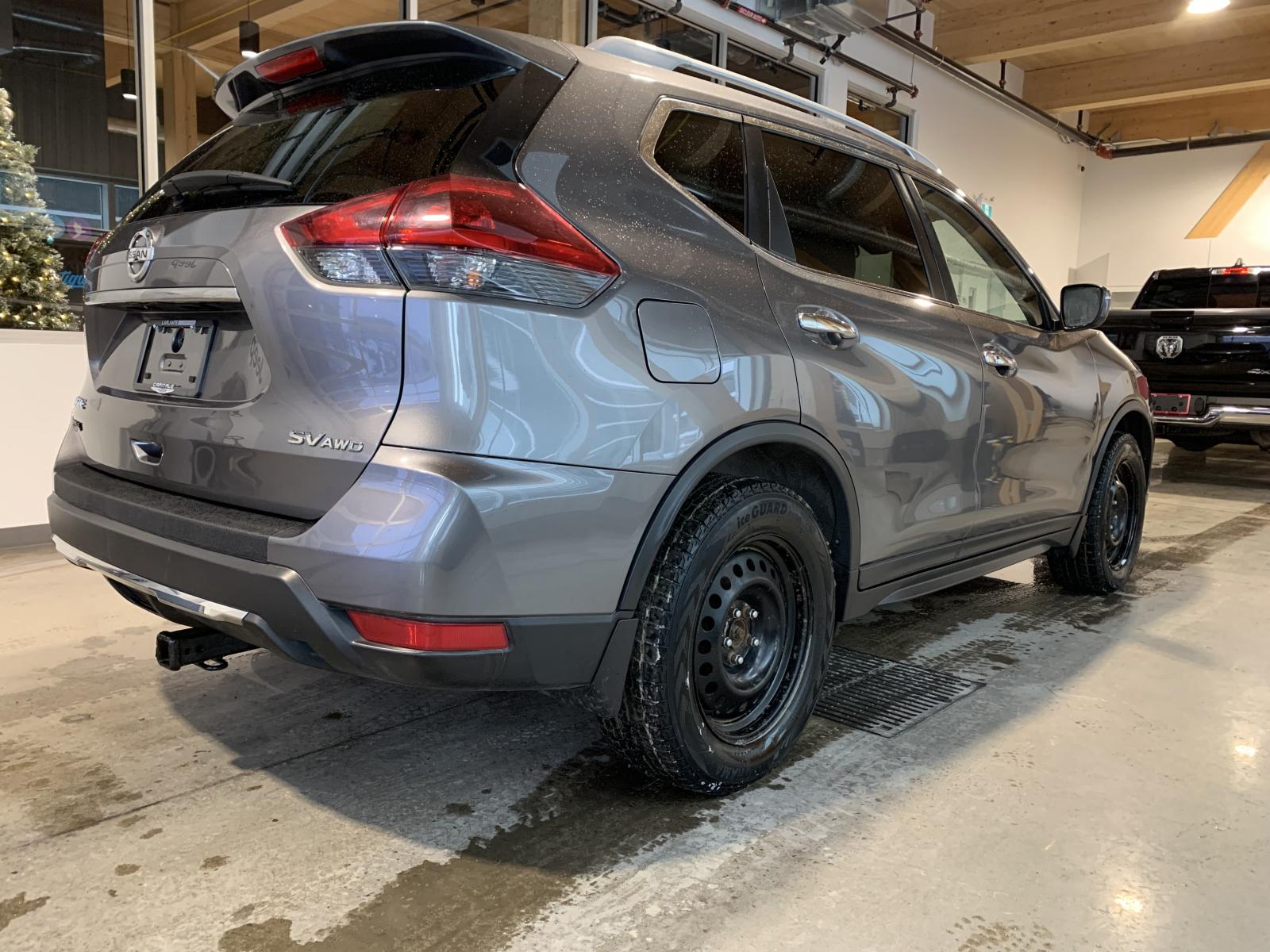 Nissan Rogue SV 2020 — photo 3