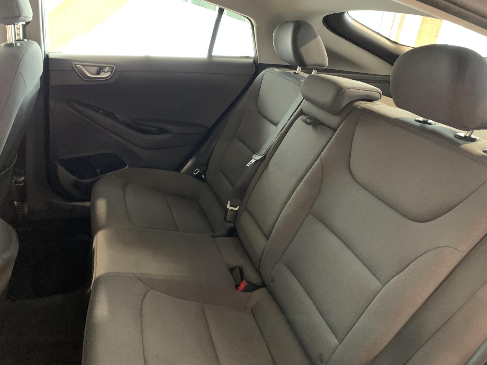 2015 Volkswagen Jetta Sedan thumbnail 324