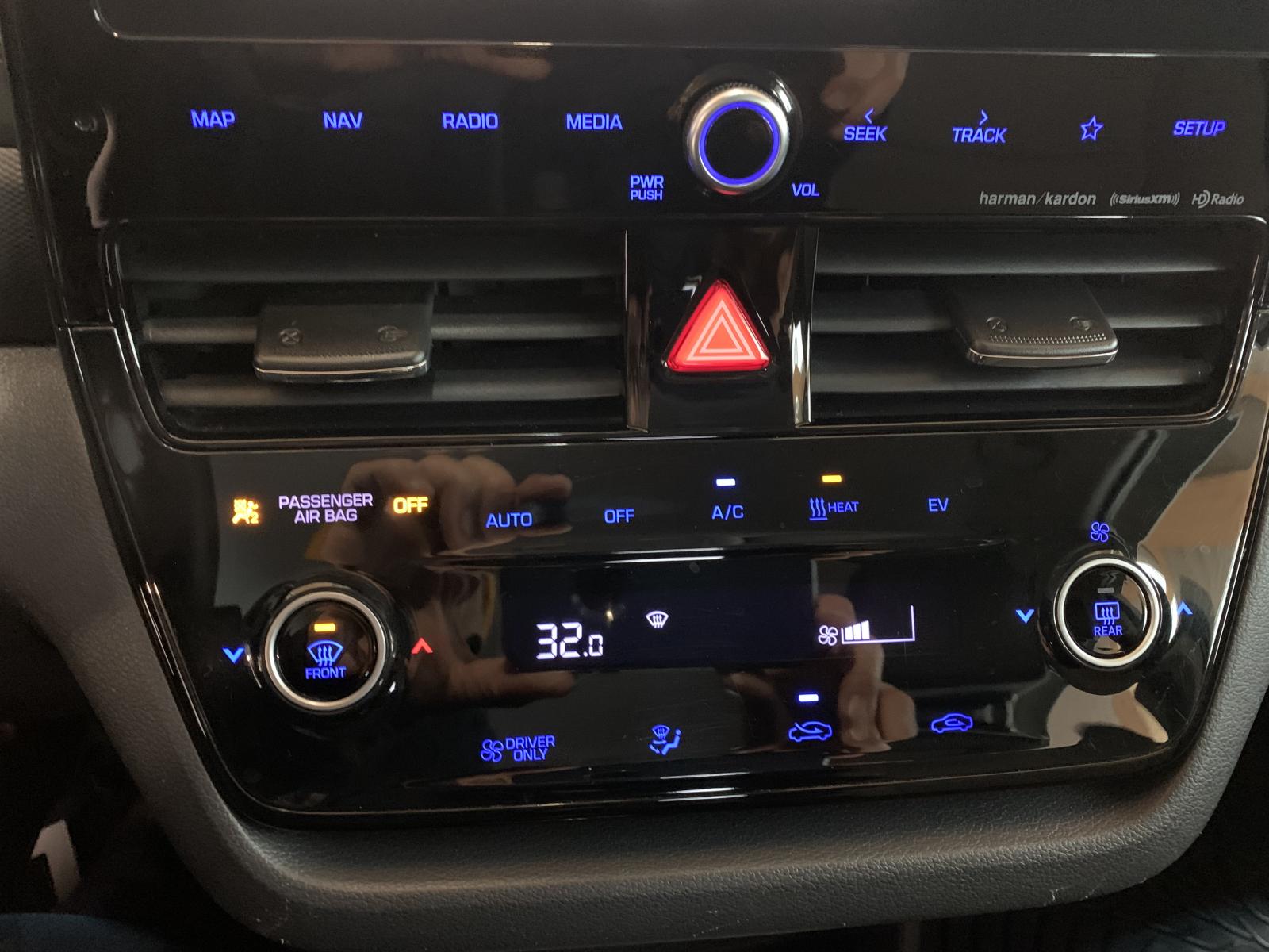 2015 Volkswagen Jetta Sedan thumbnail 328
