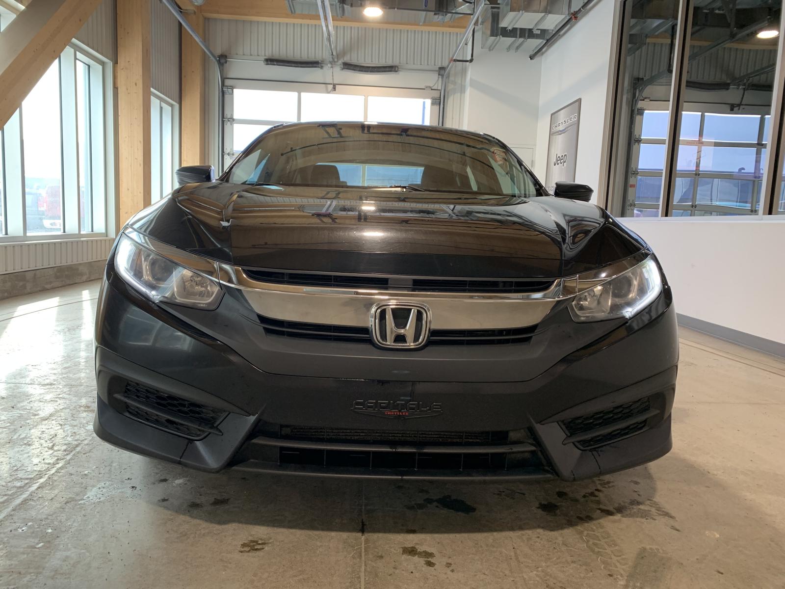 Honda Civic DX 2017 — photo 6
