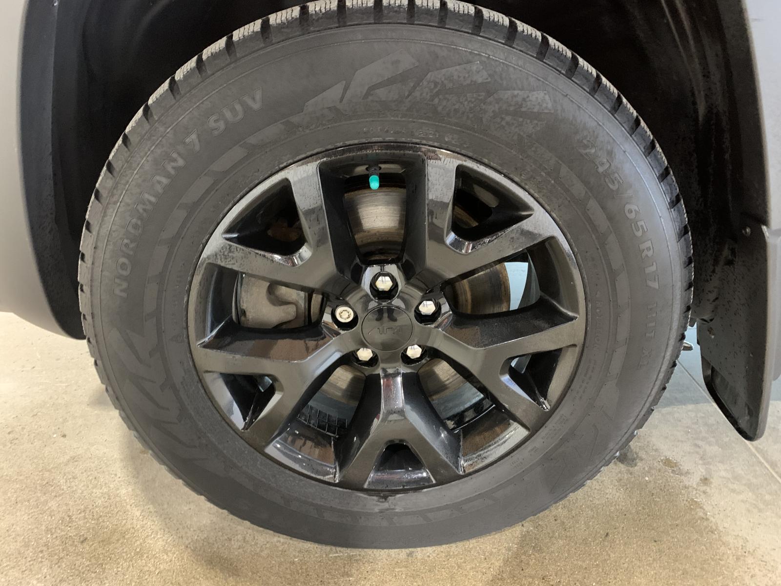 Jeep Cherokee Trailhawk 2021 — photo 8