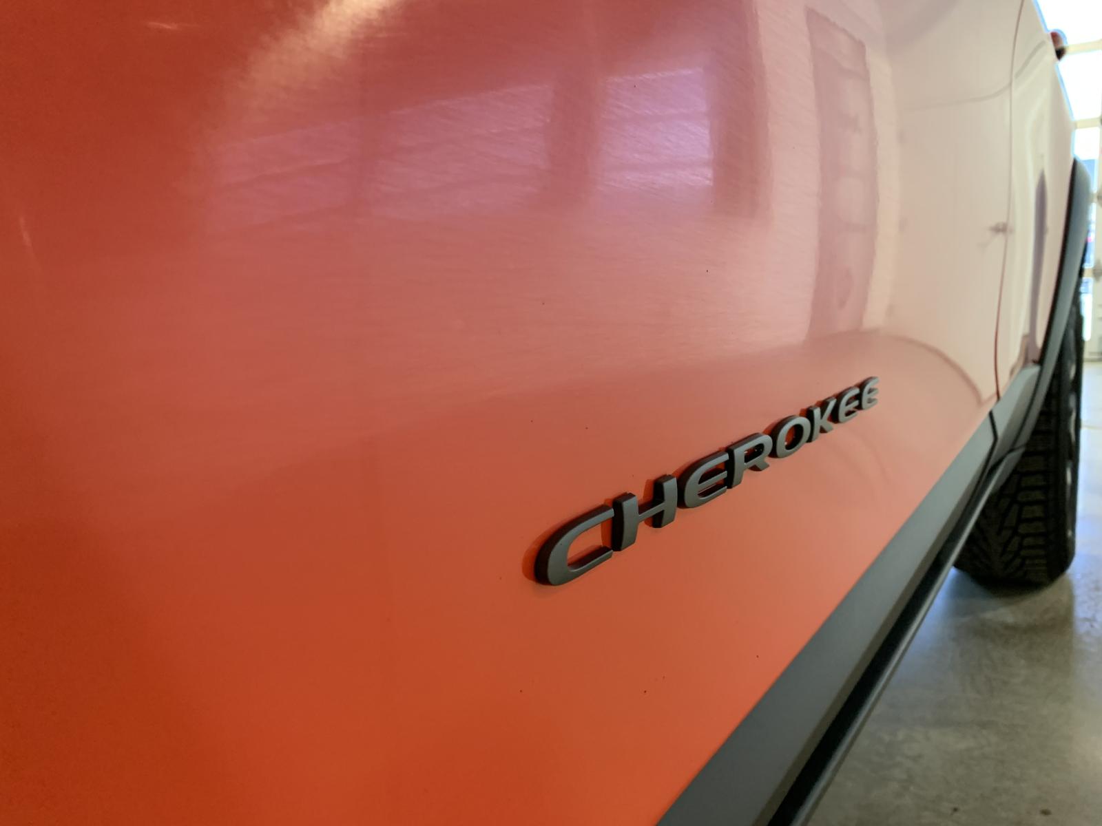 Jeep Cherokee Trailhawk 2021 — photo 7