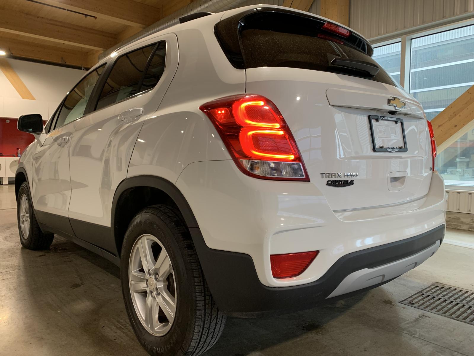 Chevrolet Trax 1LT 2017 — photo 3