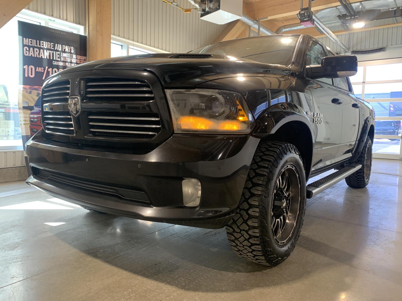 2015 RAM 1500 Sport Crew Cab 4WD