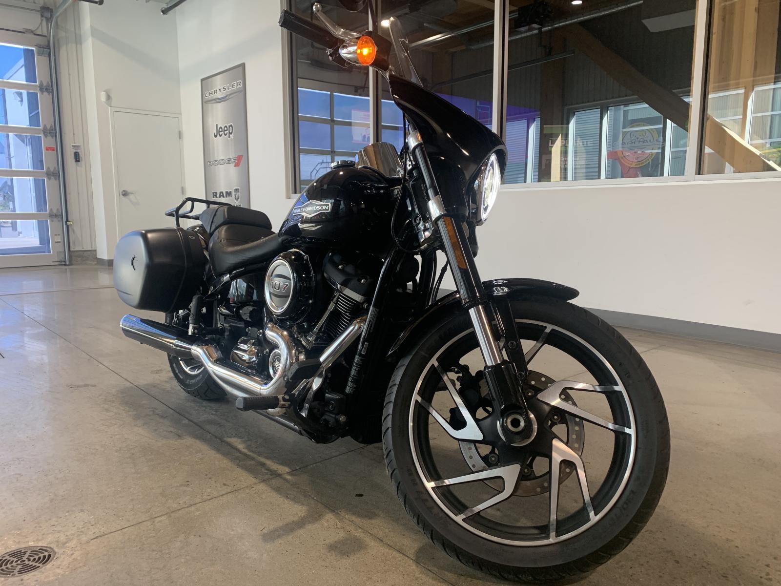Harley-Davidson  Flsb Sport Glide null 2018