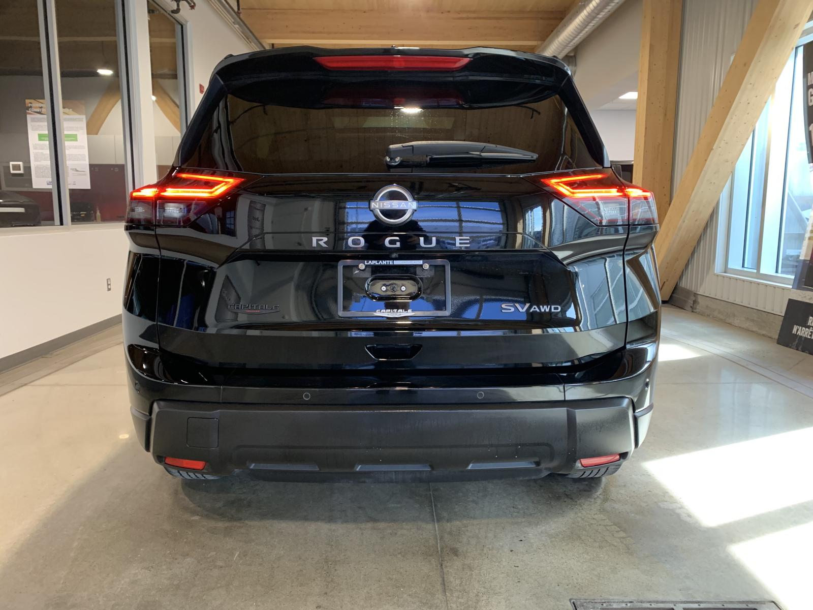 Nissan Rogue SV Moonroof 2024 — photo 3