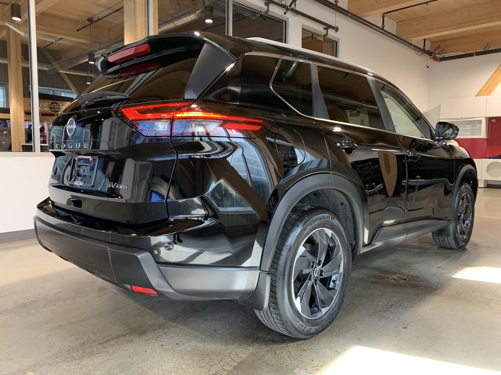 Nissan Rogue SV Moonroof 2024 — photo 4