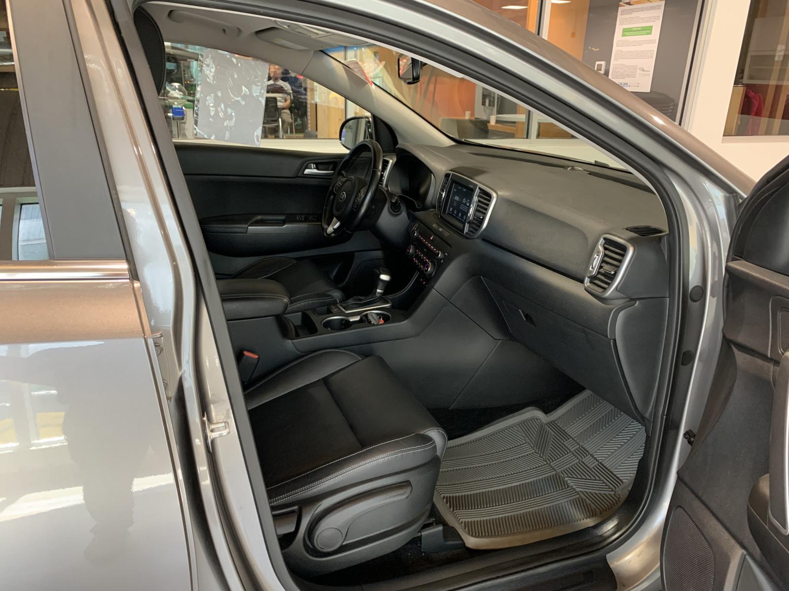 Kia Sportage EX 2018 — photo 8