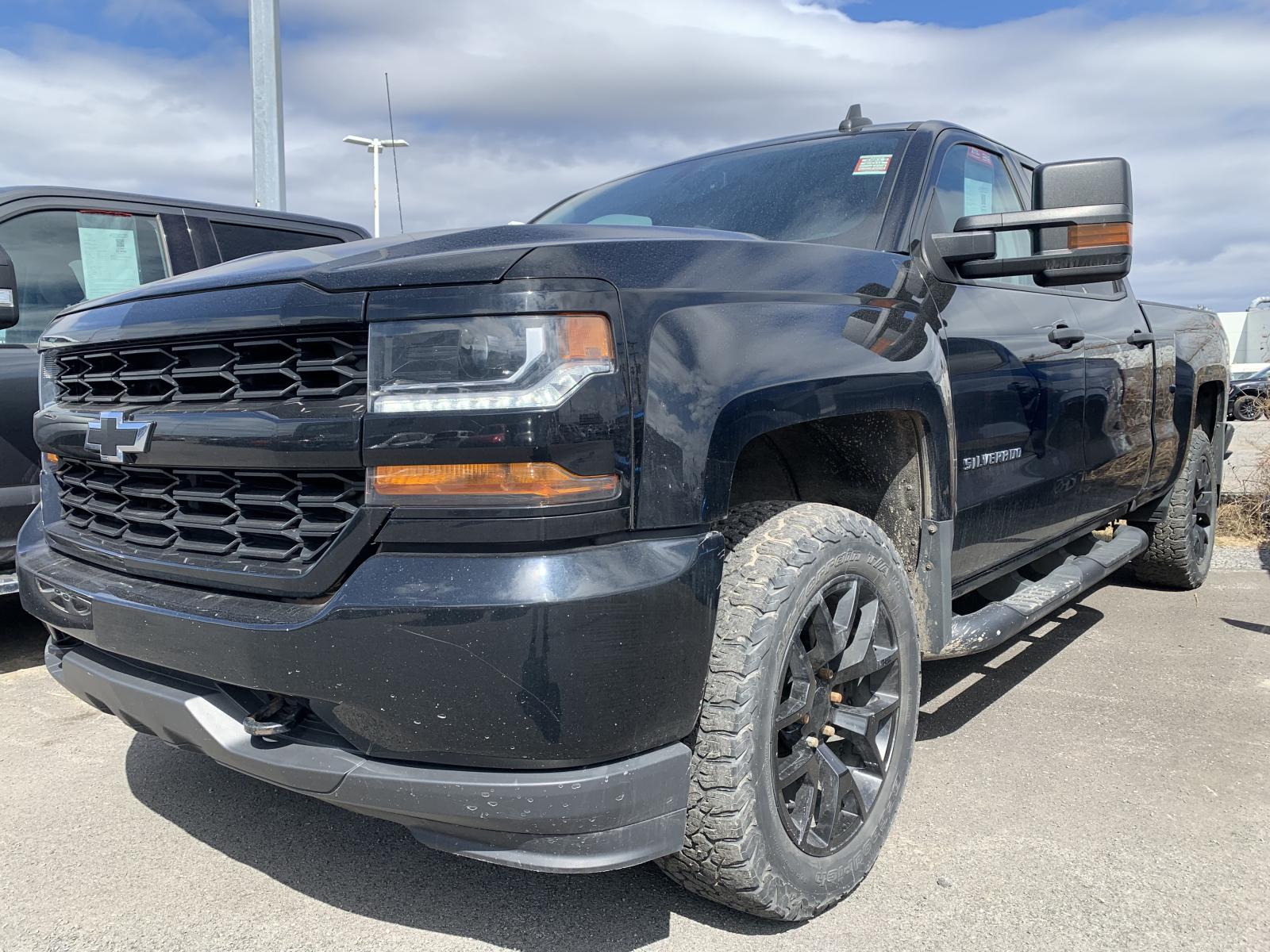 Chevrolet Silverado Custom 2018
