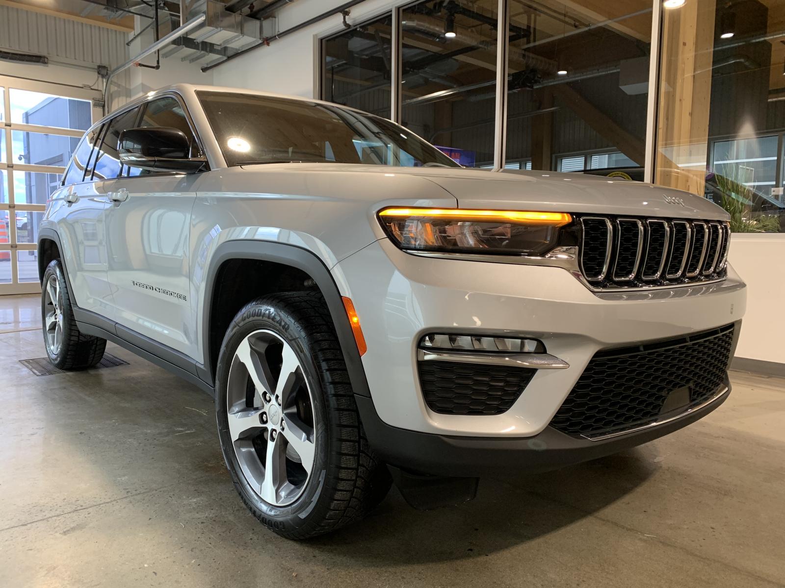 Jeep Grand Cherokee Limited 2024 — photo 5