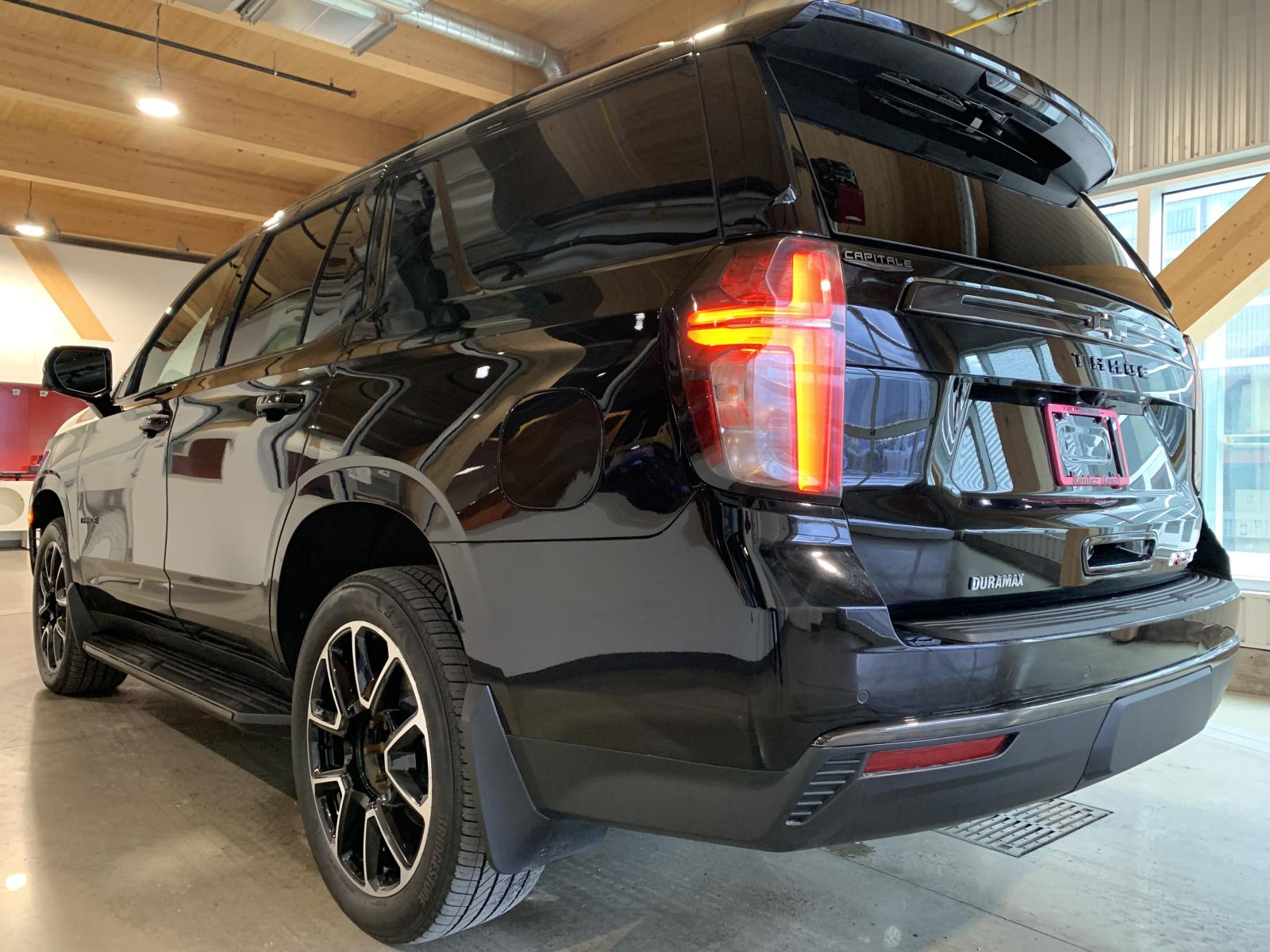Chevrolet Tahoe 1500 RST 2022 — photo 2