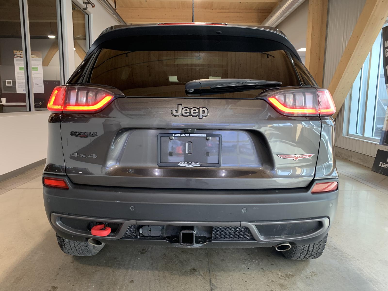 Jeep Cherokee Trailhawk 2019 — photo 3