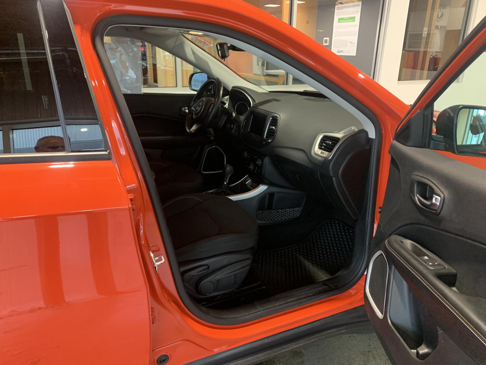 Jeep Compass Sport 2019 — photo 8
