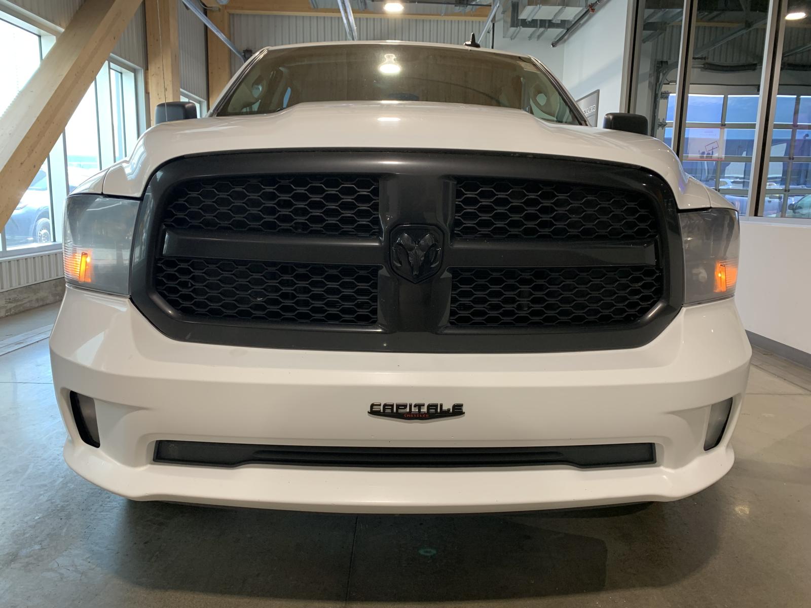 RAM 1500 Classic Express 2023 — photo 6