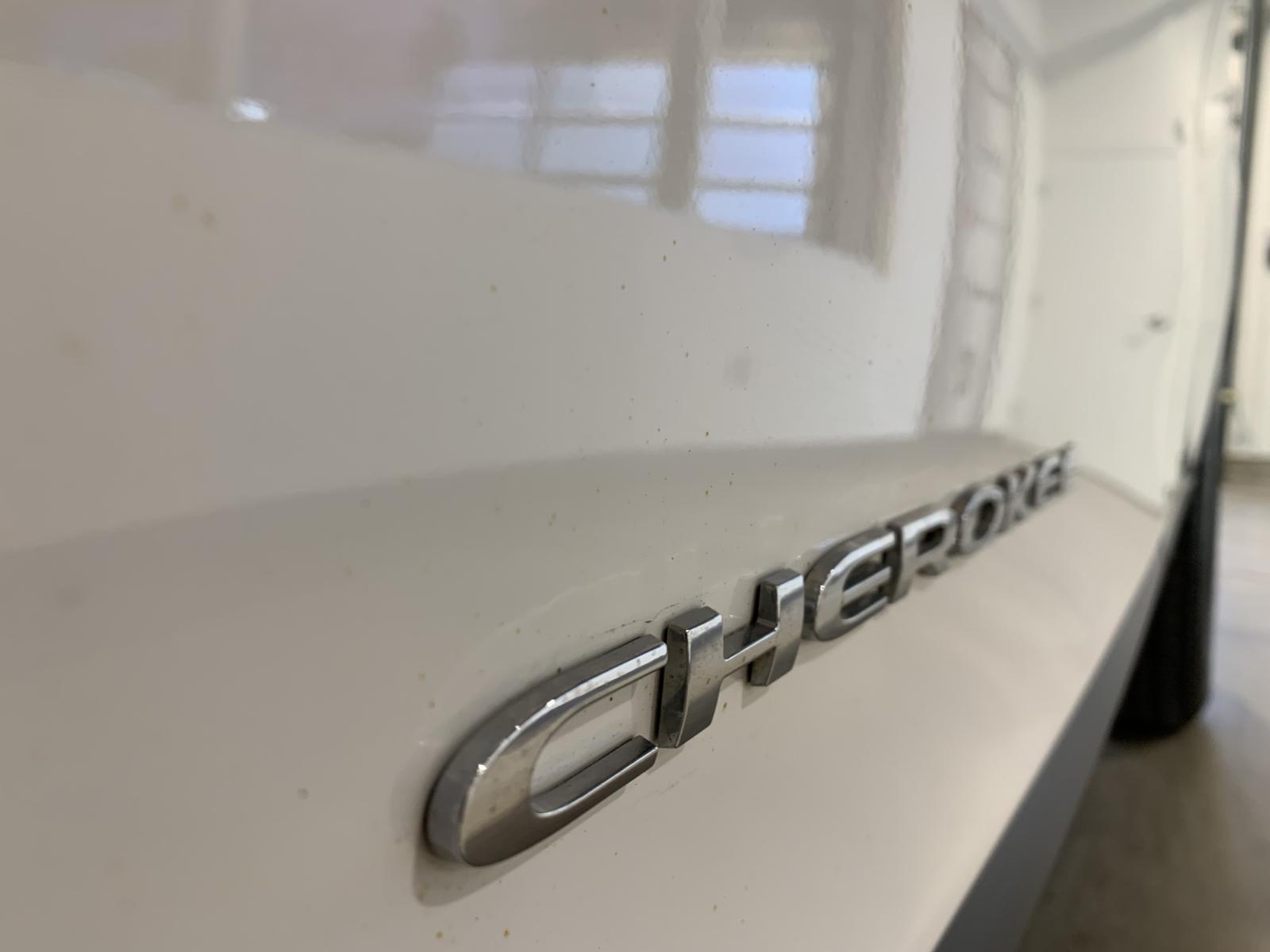Jeep Cherokee North 2016 — photo 7