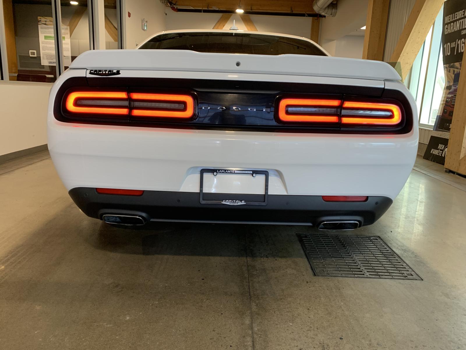 Dodge Challenger SXT 2018 — photo 3