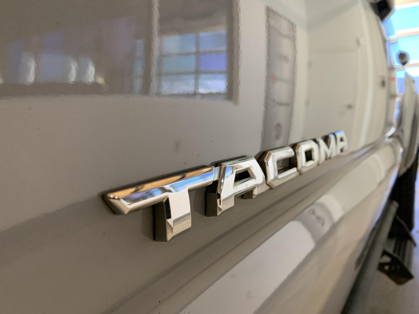 Toyota Tacoma TRD Sport 2019 — photo 8