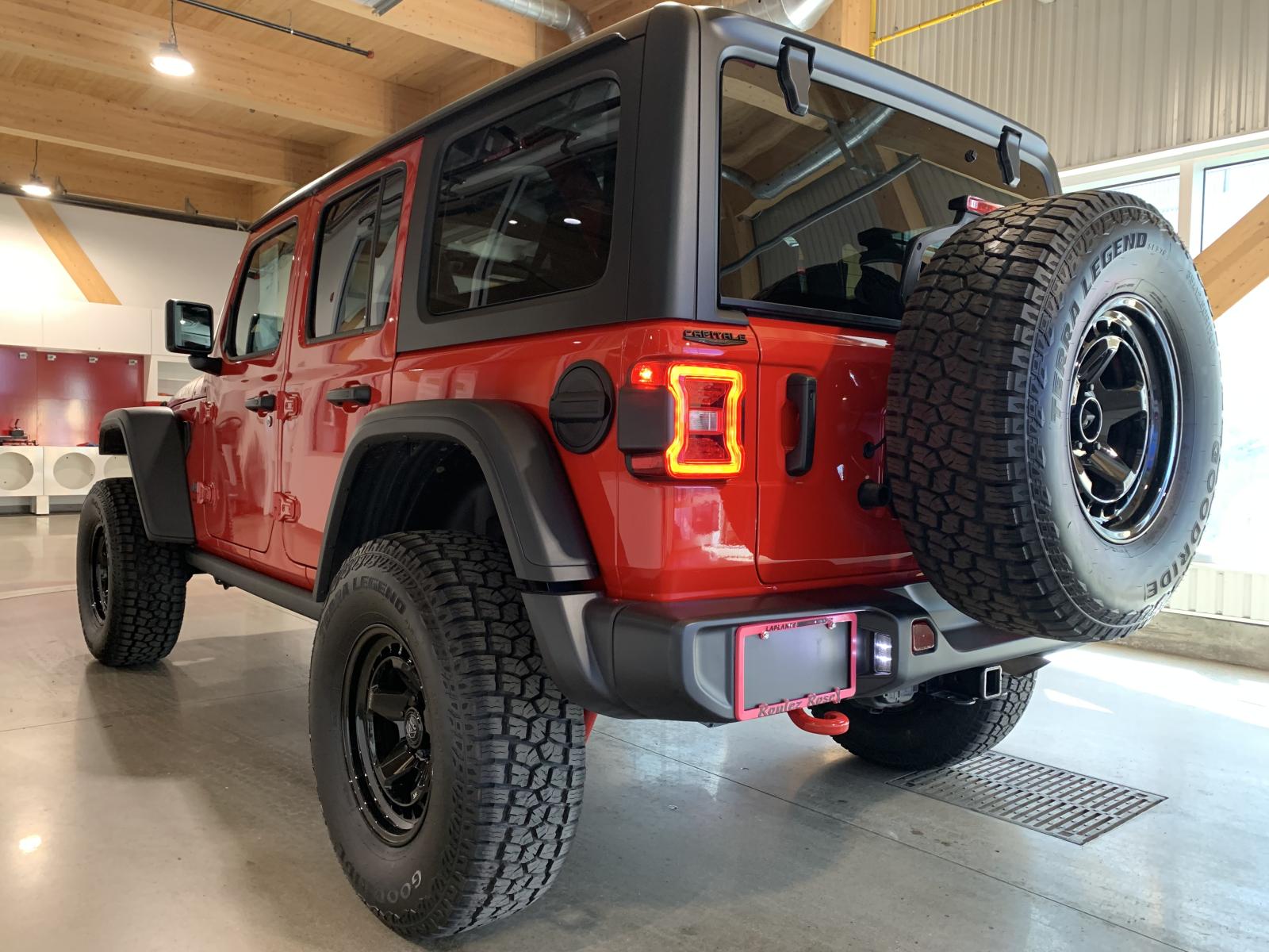 Jeep Wrangler 4 Door Rubicon 2026 — photo 2