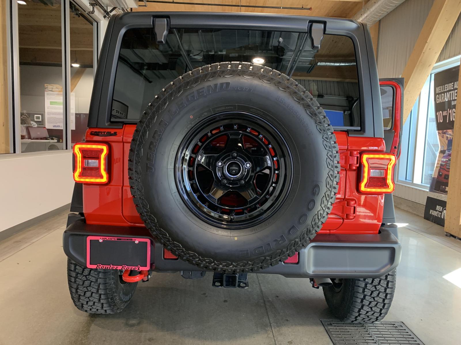 Jeep Wrangler 4 Door Rubicon 2026 — photo 3