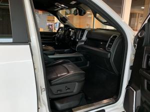 Miniature 9 RAM 2500 Laramie 2022