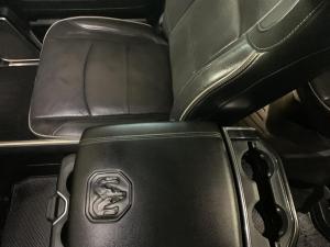 Miniature 32 RAM 2500 Laramie 2022