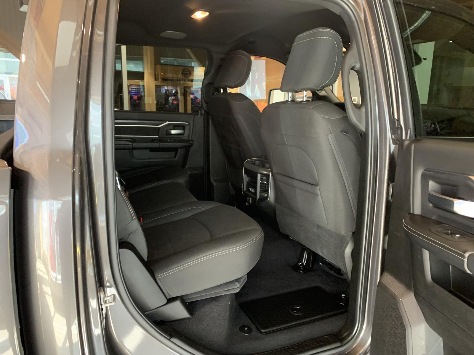 RAM 3500 Big Horn 2026 — photo 8