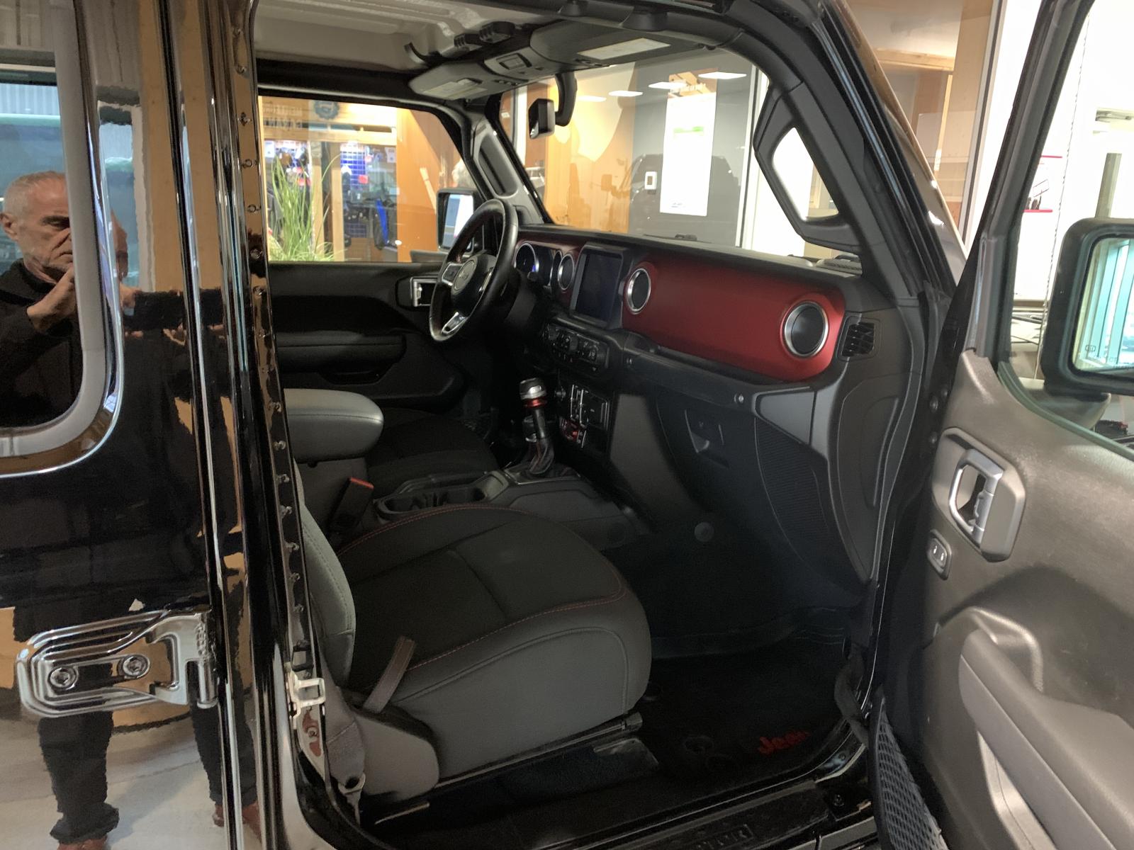 Jeep Gladiator Rubicon 2023 — photo 8