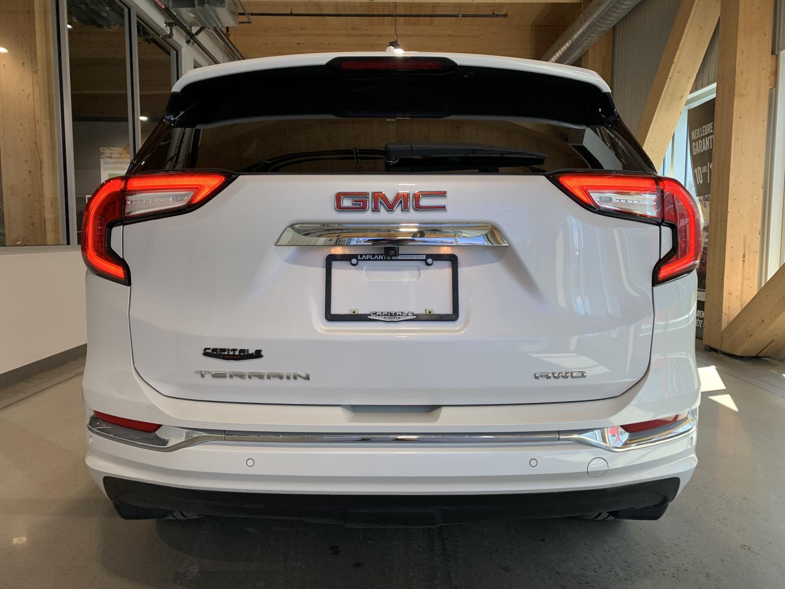 GMC Terrain Denali 2024 — photo 3