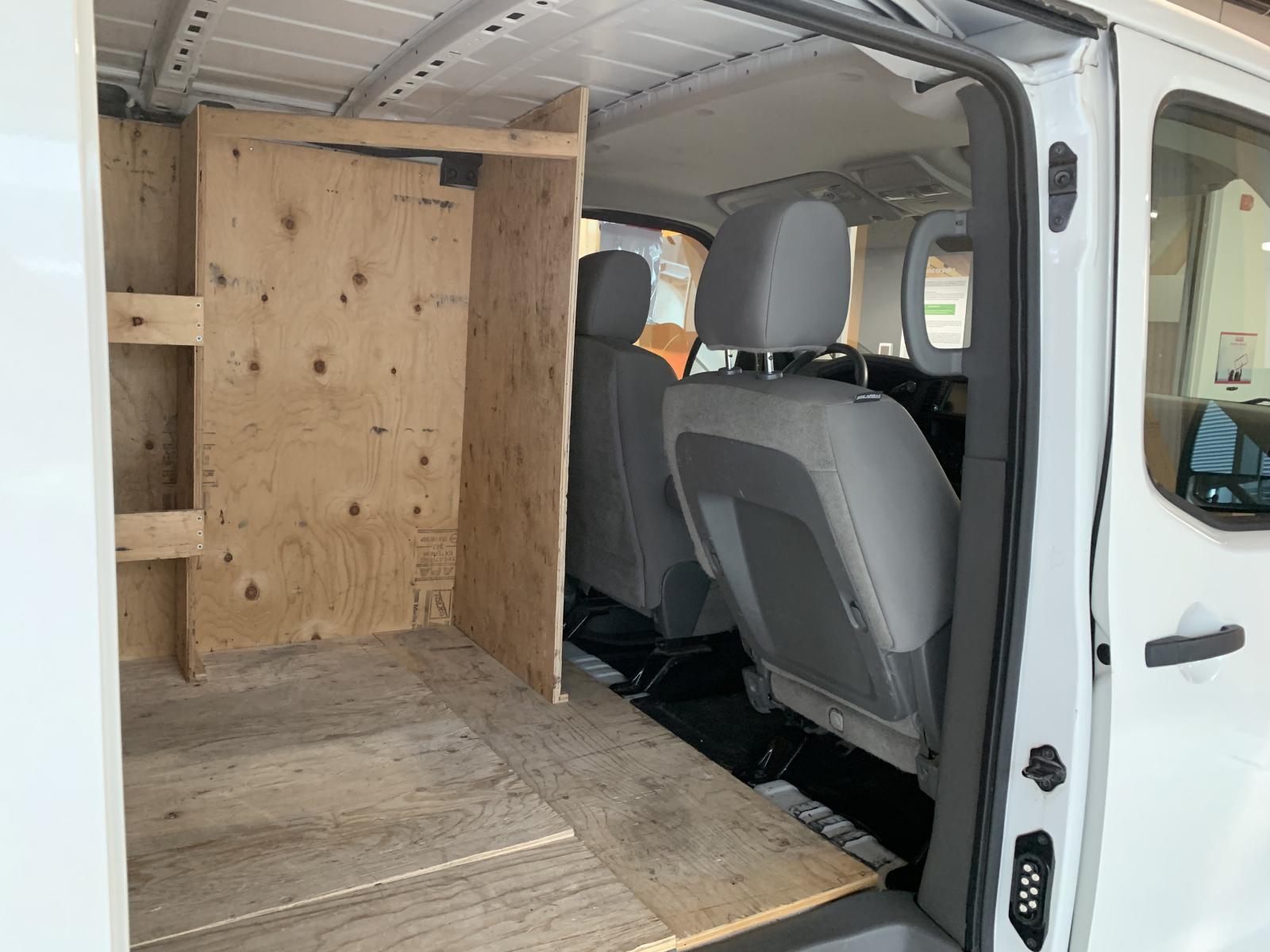 Nissan NV 2021 — photo 8