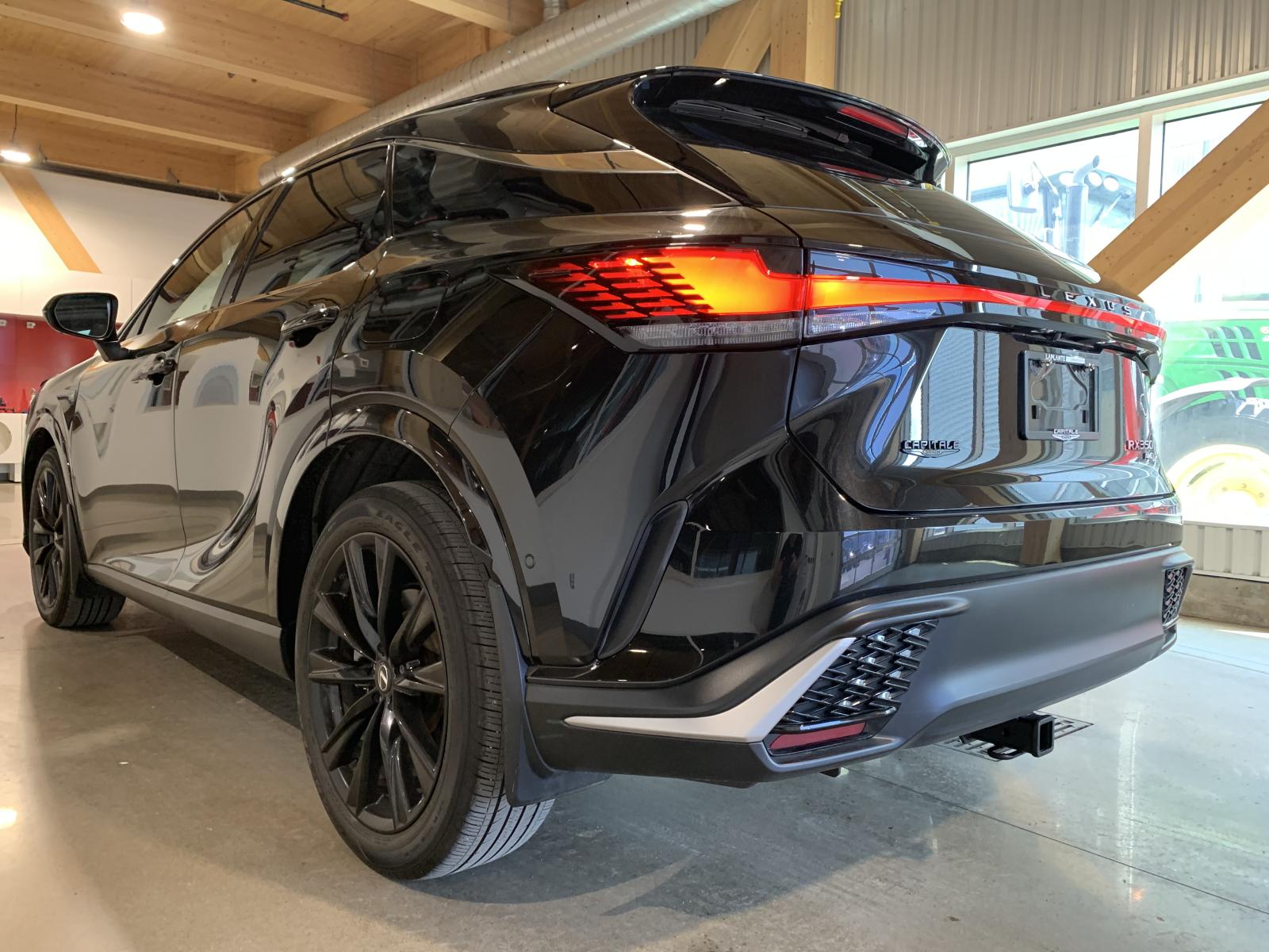 Lexus RX350 F Sport 3 2023 — photo 2