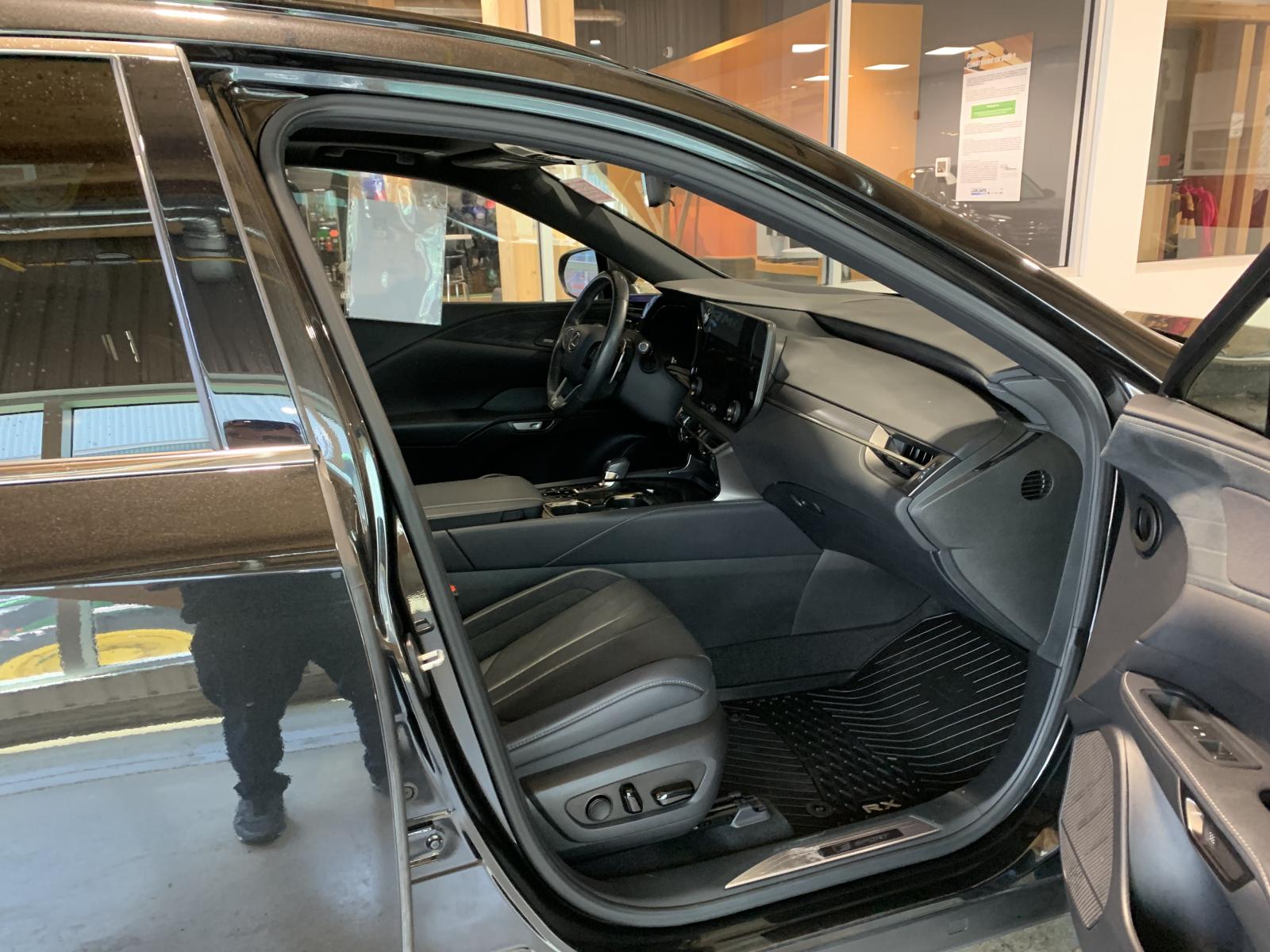 Lexus RX350 F Sport 3 2023 — photo 8