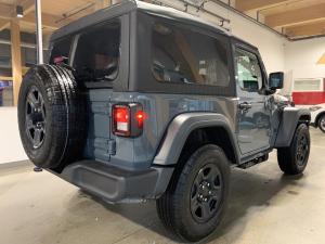 Miniature 5 Jeep Wrangler Sport 2026