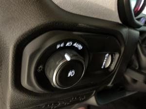 Miniature 24 Jeep Wrangler Sport 2026