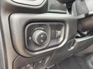 Thumbnail 10 RAM 1500 Express 2026