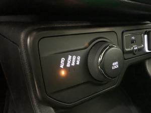 Thumbnail 24 Jeep Renegade Limited 2019