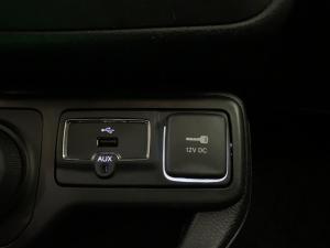 Thumbnail 25 Jeep Renegade Limited 2019
