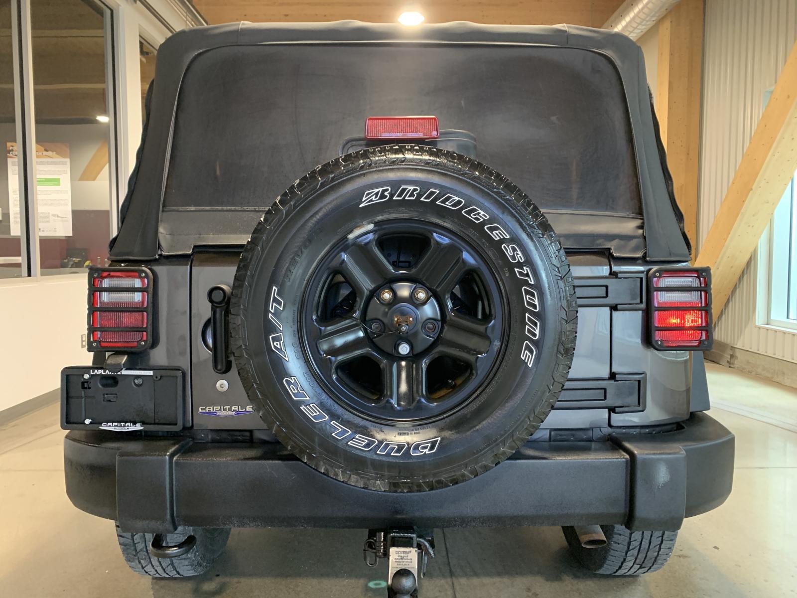 Jeep Wrangler Sport 2018 — photo 3