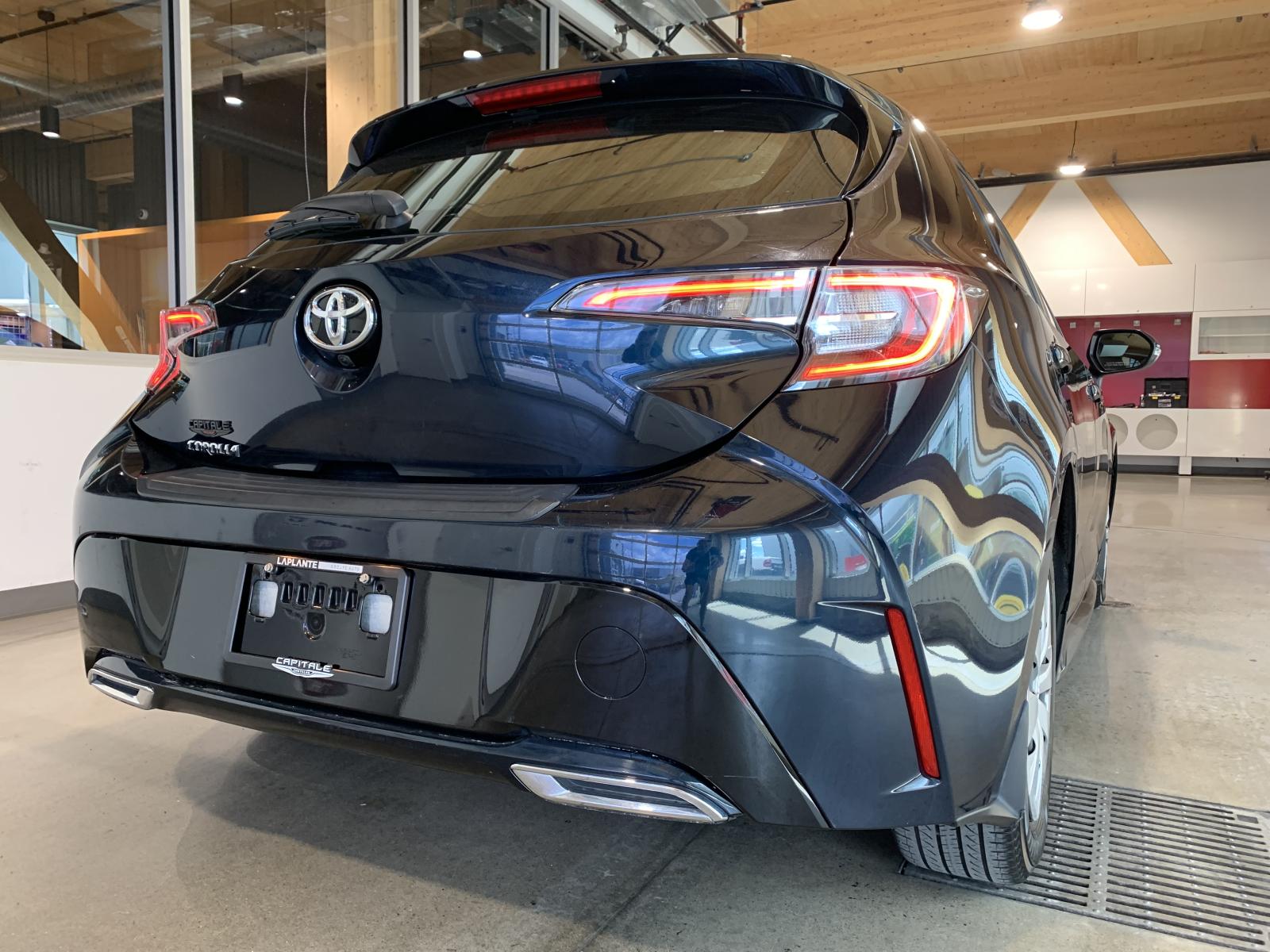 Toyota Corolla SE 2021 — photo 3