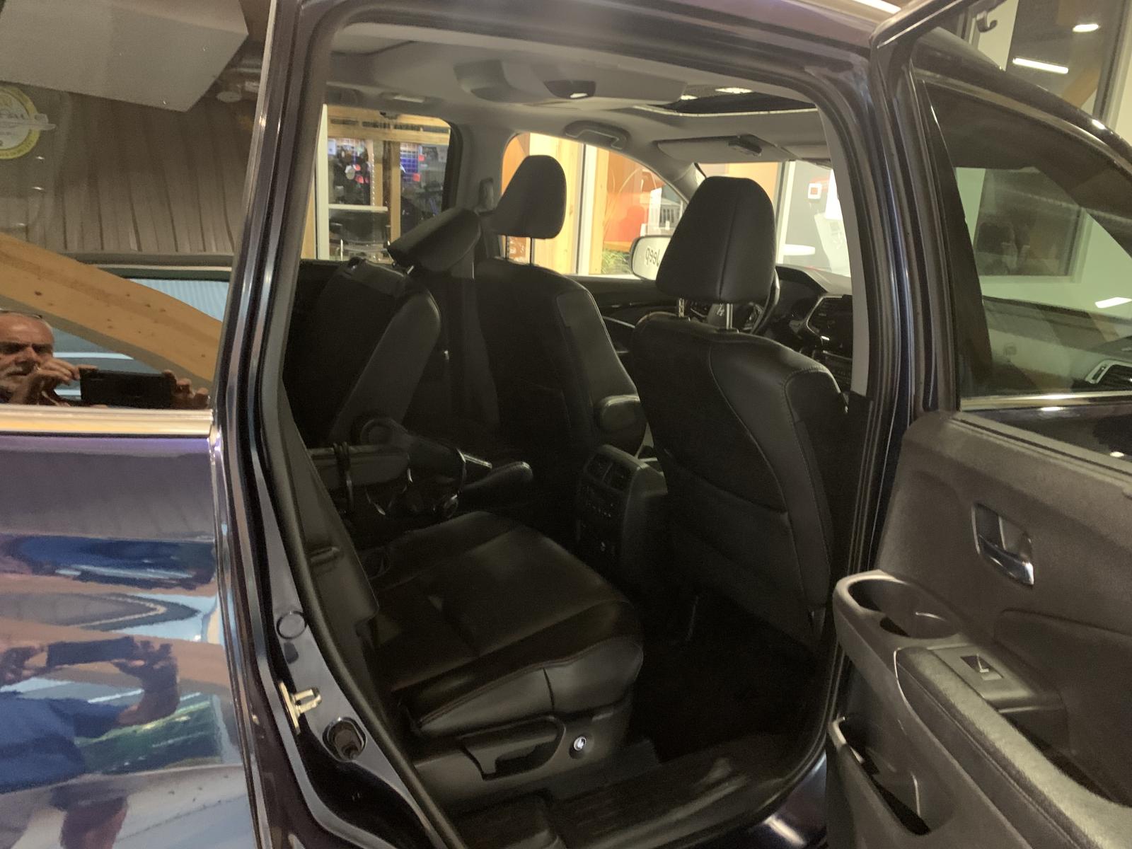 Honda Pilot Touring 2019 — photo 8