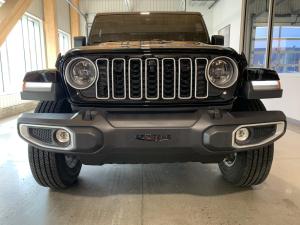 Miniature 6 Jeep Wrangler Sahara 2025