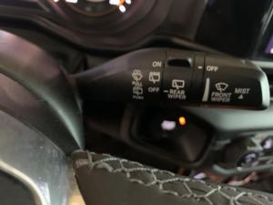 Miniature 24 Jeep Wrangler Sahara 2025