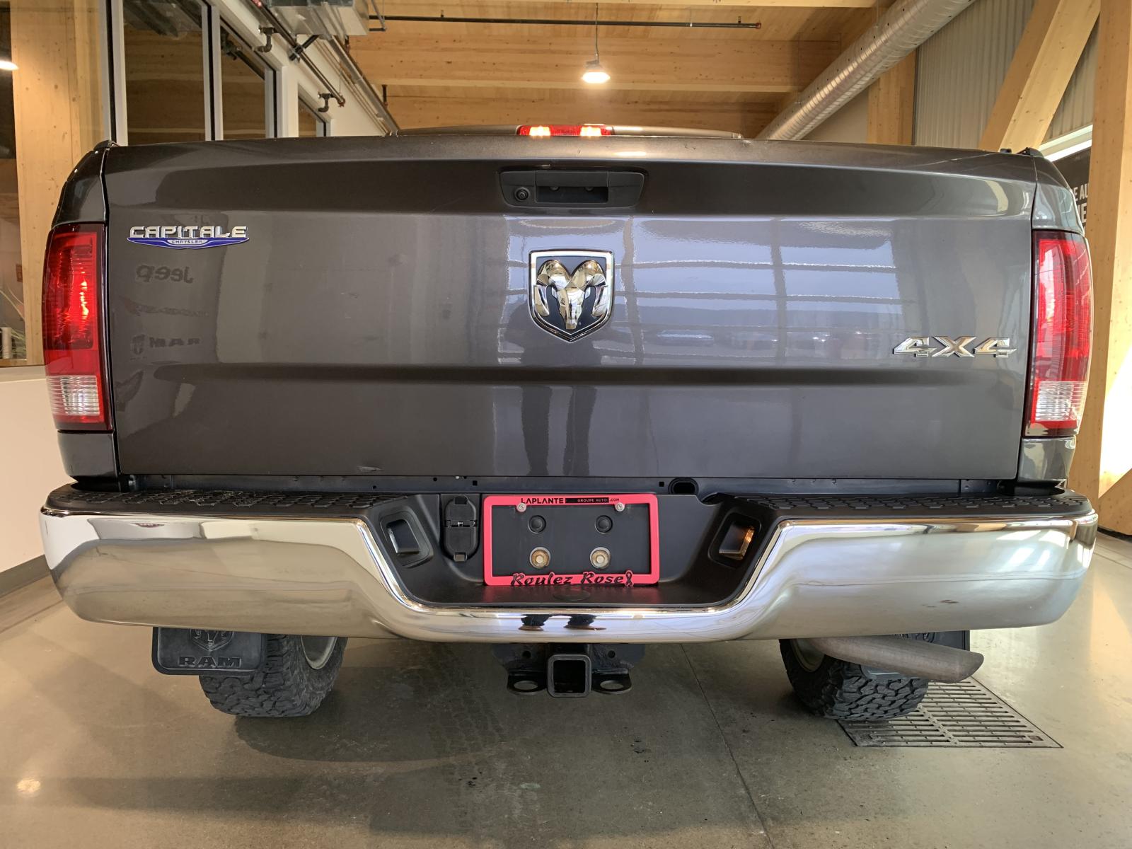 RAM 1500 SXT 2019 — photo 3