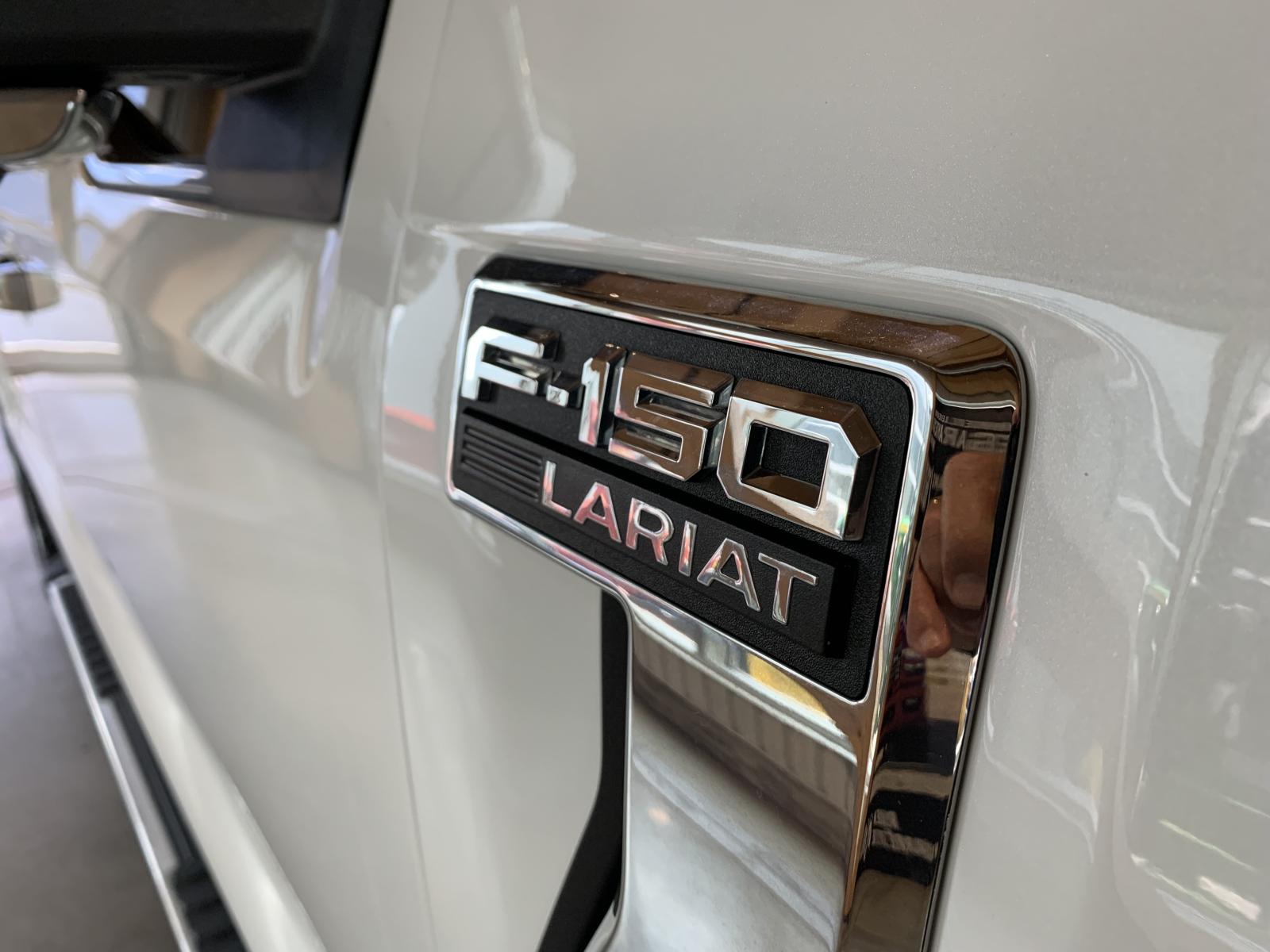 Ford F150 Lariat 2022 — photo 8