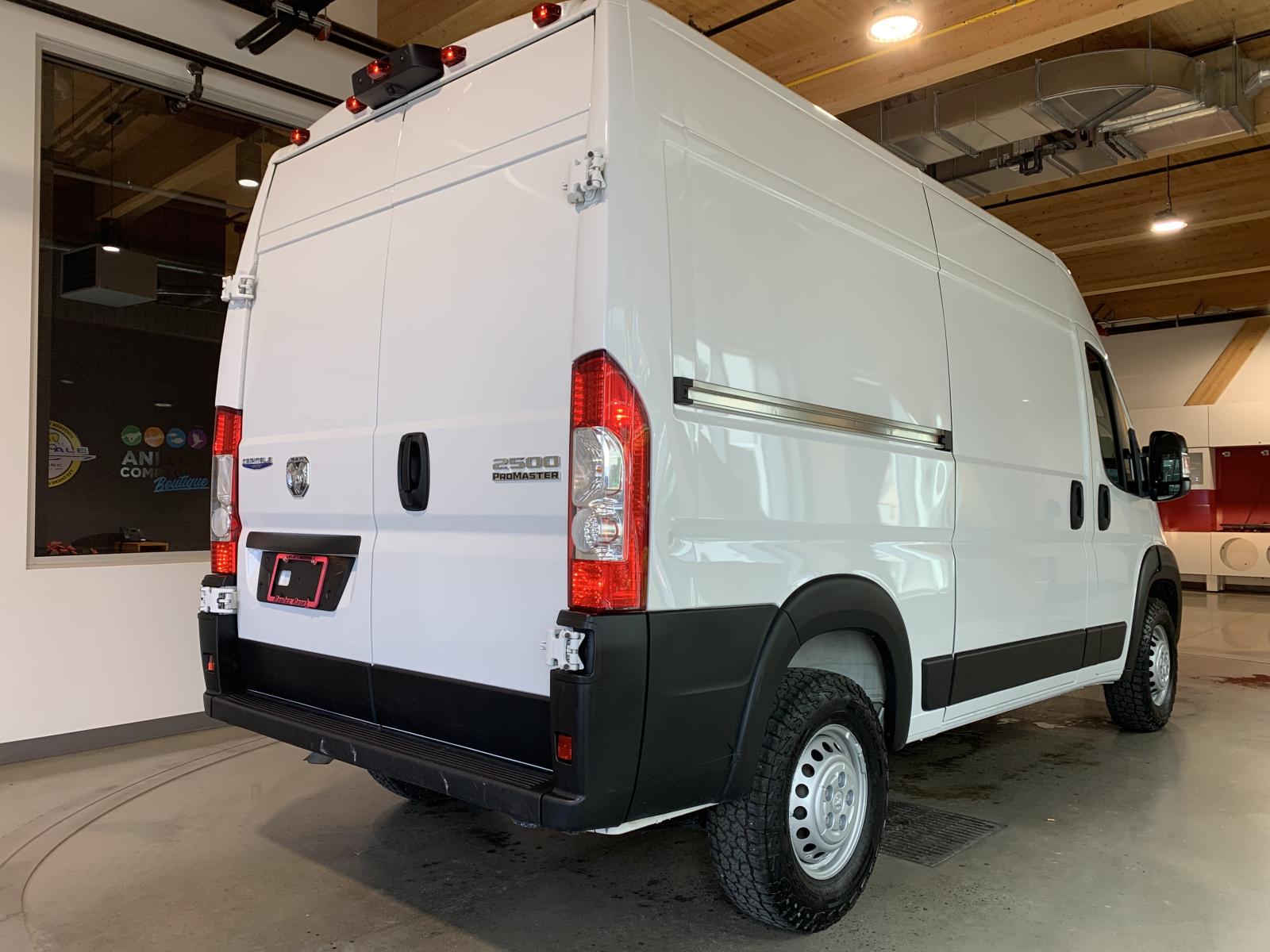 RAM Promaster 2500 High SLT+ HR 2025 — photo 5
