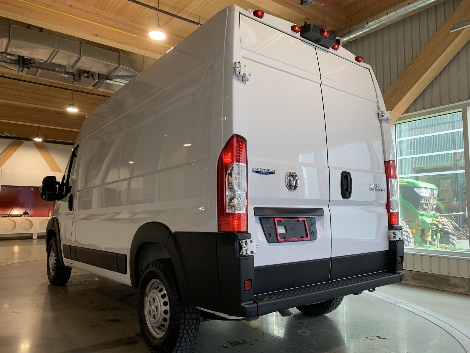 RAM Promaster 2500 High SLT+ HR 2025 — photo 6